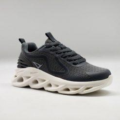 Buty sportowe DIMU. Szare buty treningowe LEGEA, bez wzorów, bez zapięcia, na fitness i siłownię. W wyprzedaży za 124.00 zł.