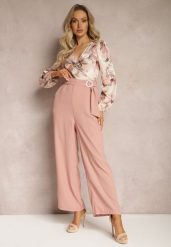 Różowy Kwiatowy Kombinezon z Kopertowym Dekoltem z Paskiem i Szerokimi Nogawkami Vinia. Czerwone sukienki Renee, na co dzień, l, bez wzorów, eleganckie, bez kołnierzyka, bez ramiączek, kopertowe. W wyprzedaży za 127.99 zł.