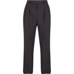 Damskie spodnie z podwójną plisą Urban Classics. Czarne spodnie sportowe Urban Classics, bez wzorów, z wiskozy, długie. Za 206.00 zł.