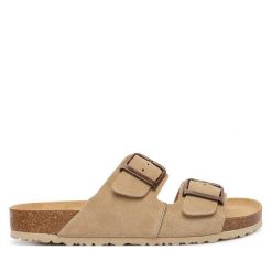 Klapki Tamaris. Brązowe klapki Tamaris, bez wzorów, bez obcasa, bez zapięcia. Za 329.99 zł.