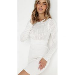 Biała Sukienka Dzianinowa Olomeda. Białe sukienki Born2be, s, bez wzorów, z dzianiny, klasyczne, bez kołnierzyka, bez ramiączek, mini, dopasowane. W wyprzedaży za 127.49 zł.