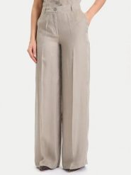 Guess Spodnie materiałowe W5YB02 WH5N2 Beżowy Regular Fit. Brązowe spodnie materiałowe Guess, z aplikacjami, z materiału. Za 399.99 zł.
