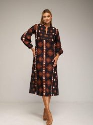 Tantra Sukienka w kolorze czarnym rozmiar: M. Czarne sukienki Tantra, na co dzień, m, bez wzorów, bez kołnierzyka, bez ramiączek, midi, proste. Za 208.99 zł.