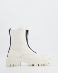 BIAŁE WORKERY 22651 WHITE. Białe botki Venezia, bez wzorów, ze skóry, bez obcasa, bez zapięcia. Za 199.00 zł.