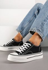 Czarne Casualowe Trampki na Niskiej Platformie Natirinne. Czarne trampki Renee, bez wzorów, z jeansu, eleganckie, bez zapięcia. W wyprzedaży za 63.99 zł.