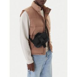 Saszetka Hunter. Czarne nerki i saszetki Hunter, bez wzorów, młodzieżowe, bez dodatków. Za 129.99 zł.