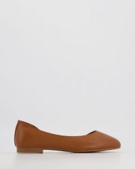 SKÓRZANE BALERINY E257 COCONUT. Baleriny Venezia, bez wzorów, ze skóry, bez obcasa, bez zapięcia. Za 159.00 zł.
