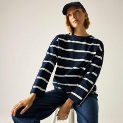 Sweter damski Regatta Avira. Niebieskie swetry Regatta, bez wzorów, sportowe, bez ramiączek. Za 169.99 zł.