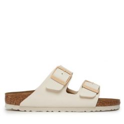 Klapki Birkenstock. Brązowe klapki Birkenstock, bez wzorów, bez obcasa, bez zapięcia. Za 299.99 zł.