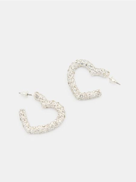 Kolczyki w kształcie serca - srebrny. Szare kolczyki Sinsay, srebrne. Za 15.99 zł.