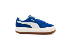 Damskie buty sportowe powiększona platforma SUEDE MAYU UP. Niebieskie buty treningowe Puma, bez wzorów, z gumy, bez zapięcia, trekkingowe, puma suede. Za 450.00 zł.