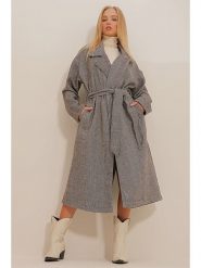 Trendyol Płaszcz przejściowy w kolorze szarym rozmiar: L. Szare płaszcze Trendyol, l, bez wzorów, z tkaniny, bez kaptura. Za 108.99 zł.