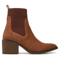 Botki Call It Spring. Brązowe botki Call it Spring, bez wzorów, bez obcasa, na słupku, bez zapięcia. Za 219.99 zł.