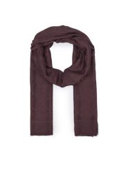 Calvin Klein Szal Emblem Aop Glossy Tonal Scarf LV04F8096G Bordowy. Czerwone szaliki i kominy Calvin Klein, bez wzorów, z materiału. Za 269.99 zł.