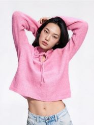Sweter z domieszką wełny - brudny róż. Czerwone swetry Reserved, l, bez wzorów, z dzianiny, bez ramiączek. Za 119.99 zł.