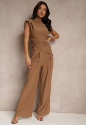 Brązowy Komplet Bluzka z Poduszkami w Ramionach i Proste Spodnie z Gumką w Pasie Divanes. Brązowe bluzki Renee, l, bez wzorów, eleganckie, bez kołnierzyka, bez ramiączek. W wyprzedaży za 135.99 zł.