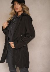 Czarna Kurtka Parka z Odpinanym Kapturem i Troczkiem w Talii Labiana. Czarne kurtki Renee, l, bez wzorów, z materiału. W wyprzedaży za 167.99 zł.
