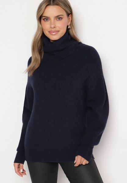 Granatowy Golf o Klasycznym Kroju z Kaszmirem Azifra. Niebieskie swetry Born2be, uniwersalny, z aplikacjami, z jeansu, biznesowe, bez ramiączek. Za 139.99 zł.