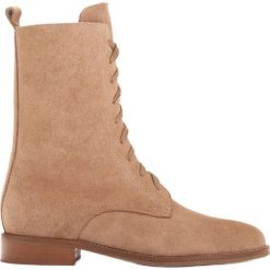 Marco Shoes Klasyczne botki na niskim obcasie beżowy. Brązowe botki Marco Shoes, bez wzorów, klasyczne, bez obcasa, bez zapięcia. Za 469.00 zł.