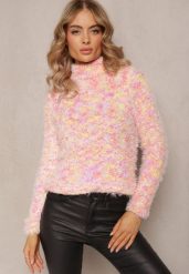 Różowo-Żółty Wełniany Sweter z Golfem z Puchatej Dzianiny Wilciem. Czerwone swetry Renee, bez wzorów, z dzianiny, bez ramiączek. W wyprzedaży za 47.99 zł.