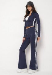 Granatowy Komplet Sportowy Rozpinana Bluza i Spodnie Typu Dzwony Lumoreina. Niebieskie bluzy bez kaptura Born2be, m, z aplikacjami, bez kaptura. W wyprzedaży za 127.49 zł.