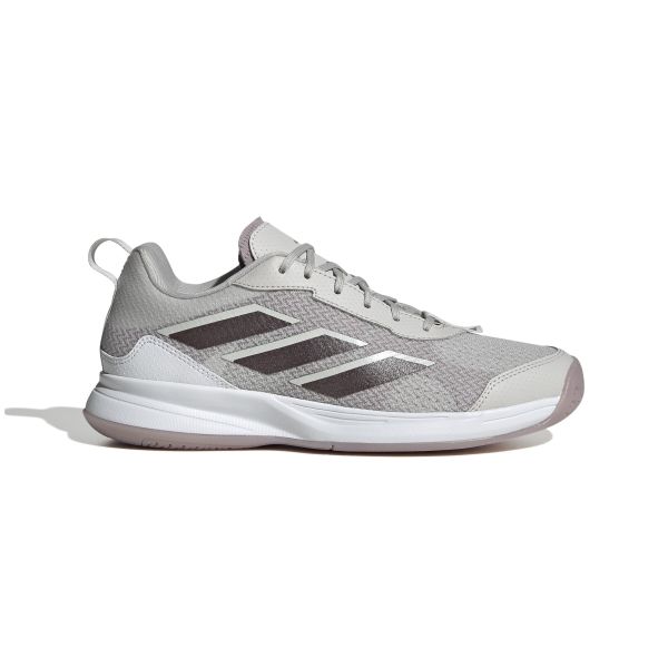Buty do tenisa adidas Avaflash. Szare buty treningowe adidas, bez wzorów, z materiału, bez zapięcia, tenisowe. Za 390.00 zł.