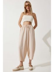 Happiness Istanbul Spodnie w kolorze beżowym rozmiar: 36. Brązowe spodnie materiałowe Happiness Istanbul, bez wzorów, z materiału, z podwyższonym stanem. Za 60.99 zł.