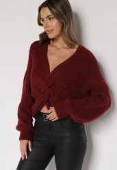 Bordowy Sweter Oversize z Domieszką Wełny z Oryginalnym Dekoltem Lawedia. Czerwone swetry Born2be, s, bez wzorów, z jeansu, eleganckie, bez ramiączek. Za 99.99 zł.