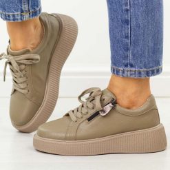 Beżowe skórzane sneakersy damskie T.Sokolski J26-301. Brązowe buty sportowe lifestyle Sokolski, na jesień, bez wzorów, z dzianiny, casualowe, z okrągłym noskiem, bez zapięcia. W wyprzedaży za 242.10 zł.