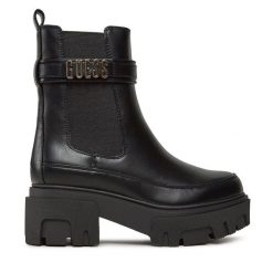 Botki Guess. Czarne botki Guess, z aplikacjami, bez obcasa, na słupku, bez zapięcia. Za 449.99 zł.