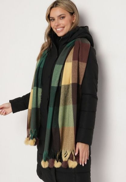 Zielony Prostokątny Szalik z Kolorowymi Pomponami Komo. Zielone szaliki i kominy Born2be, bez wzorów, z bawełny. Za 44.99 zł.