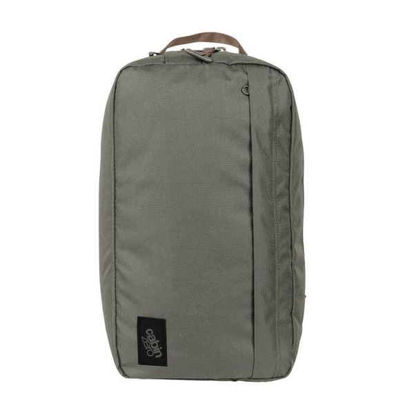 Plecak na jedno ramię CabinZero Cross Body 11L CZ22. Zielone plecaki Cabinzero, bez wzorów, bez dodatków. Za 197.00 zł.