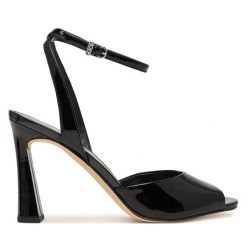 Sandały MICHAEL Michael Kors. Czarne sandały MICHAEL Michael Kors, bez wzorów, bez obcasa, na słupku, bez zapięcia. Za 699.99 zł.