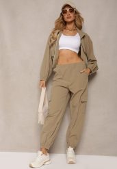 Ciemnobeżowy Komplet Dresowy Spodnie Bojówki z Gumką w Pasie i Bluza na Suwak Zakończona Ściągaczem na Dole Tiazena. Brązowe bluzy Renee, l, bez wzorów, z dresówki, bez kaptura. W wyprzedaży za 135.99 zł.