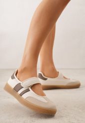 Beżowe Tenisówki w Stylu Balerinek z Zapięciem na Rzep Talwan. Brązowe trampki Born2be, bez wzorów, z jeansu, bez zapięcia, tenisowe. Za 89.99 zł.