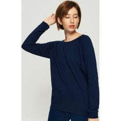 Bluza z raglanowymi rękawami - Granatowy. Bluzy marki Sinsay. W wyprzedaży za 19.99 zł.