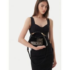 Torebka LOVE MOSCHINO. Czarne torebki klasyczne Love Moschino, bez wzorów, klasyczne, bez dodatków. Za 1,009.00 zł.