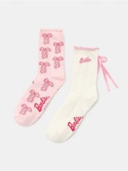 Skarpetki z bawełną i falbanami 2 pack Barbie - wielobarwny. Skarpetki Sinsay, bez wzorów, z bawełny. Za 12.99 zł.