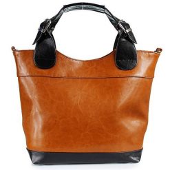 Torebka skórzana camel elegancki kuferek DAN-A T195. Brązowe torebki klasyczne DAN-A, bez wzorów, ze skóry, biznesowe, bez dodatków. Za 399.99 zł.