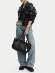 Juicy Couture Torebka CEO-BIJXT8992WVP. Czarny. Czarne torebki klasyczne Juicy Couture, bez wzorów, ze skóry, bez dodatków. Za 429.99 zł.