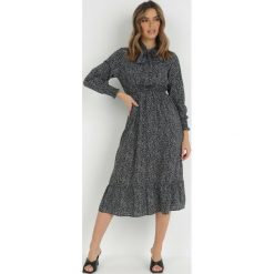 Czarna Sukienka Hekousa. Czarne sukienki Born2be, m, bez wzorów, klasyczne, bez kołnierzyka, bez ramiączek, midi. W wyprzedaży za 83.99 zł.