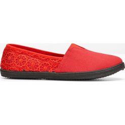 Buty wsuwane bonprix czerwony. Baleriny marki bonprix. Za 69.99 zł.