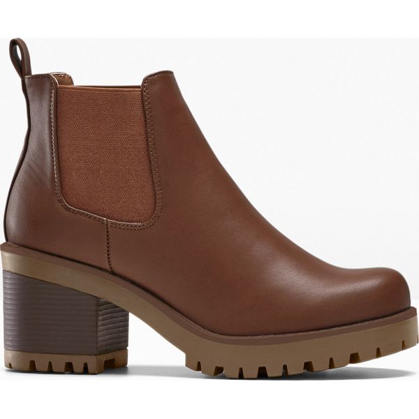 Sztyblety na obcasie klockowym. Brązowe botki bonprix, bez wzorów, bez obcasa, na obcasie, bez zapięcia. Za 147.99 zł.