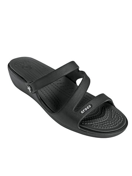 Crocs Klapki "Patricia" w kolorze czarnym rozmiar: 34/35. Czarne klapki Crocs, bez wzorów, klasyczne, bez obcasa, bez zapięcia. Za 61.02 zł.