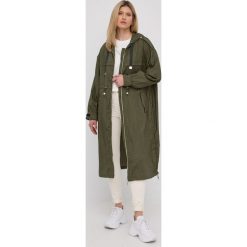 Liu Jo parka damska kolor zielony przejściowa. Zielone płaszcze Liu Jo, l, bez wzorów, z kapturem. Za 1,039.90 zł.