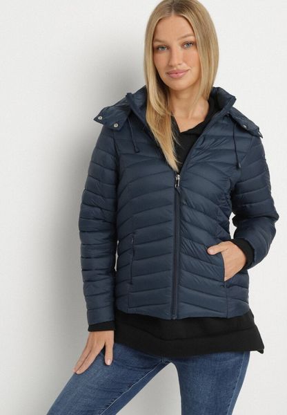 Granatowa Pikowana Kurtka Przejściowa z Kapturem Suritta. Niebieskie kurtki przejściowe sportowe Born2be, l, bez wzorów, z jeansu, z kapturem. Za 99.99 zł.