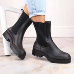 Botki damskie sztyblety kalosze czarne Big Star MM274695. Czarne botki BIG STAR, bez wzorów, ze skóry ekologicznej, bez zapięcia. Za 125.00 zł.