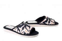 METEOR 018A Emilia czarny, kapcie damskie. Czarne kapcie Meteor, bez wzorów. Za 40.80 zł.