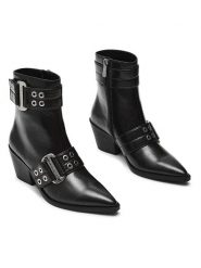 Steve Madden Botki "Splurge" w kolorze czarnym rozmiar: 39. Czarne botki Steve Madden, bez wzorów, bez obcasa, bez zapięcia. Za 324.95 zł.