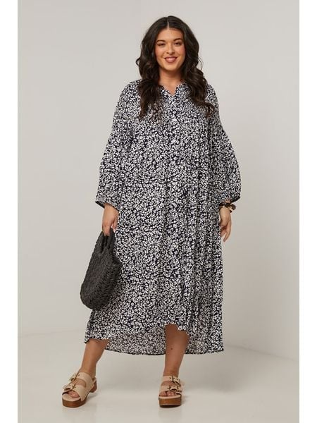 Curvy Lady Sukienka w kolorze granatowym rozmiar: 44/46. Niebieskie sukienki Curvy Lady, na co dzień, bez wzorów, klasyczne, bez kołnierzyka, bez ramiączek, maxi, proste. Za 171.45 zł.